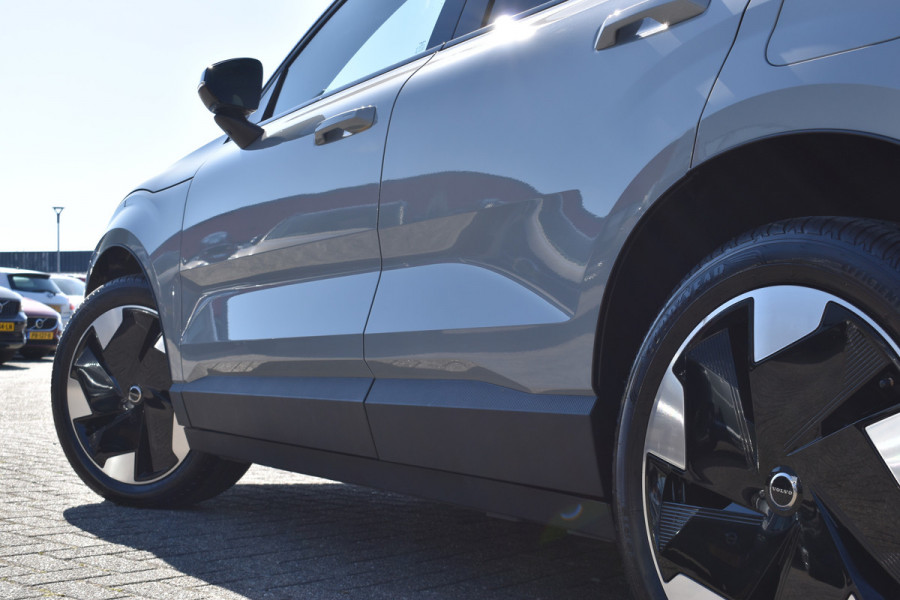 Volvo EX30 Extended Range Ultra 69 kWh | Trekhaak | Woolblend | Panodak | Elektr. Stoel | ACC
