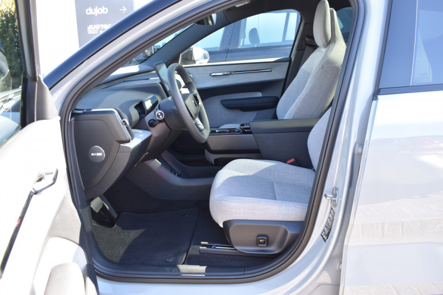 Volvo EX30 Extended Range Ultra 69 kWh | Trekhaak | Woolblend | Panodak | Elektr. Stoel | ACC