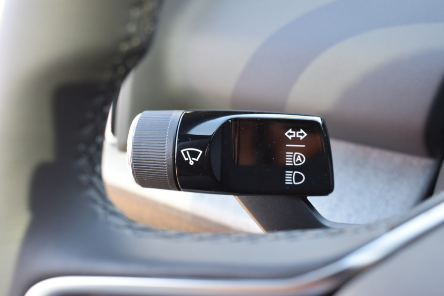 Volvo EX30 Extended Range Ultra 69 kWh | Trekhaak | Woolblend | Panodak | Elektr. Stoel | ACC