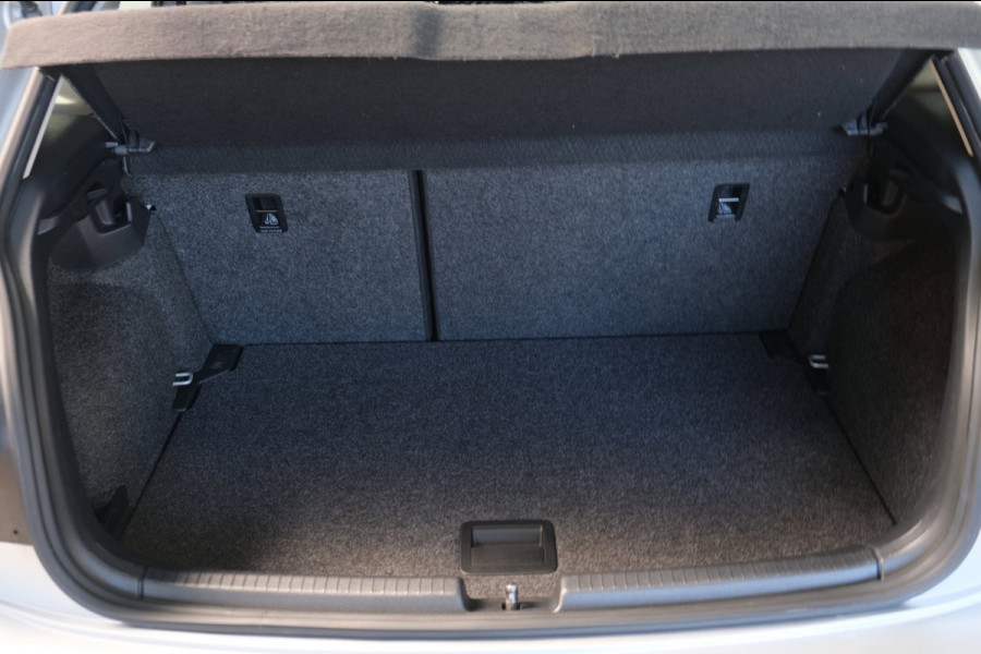 Volkswagen Polo 1.0 TSI Comfortline - N.A.P. Airco, Cruise, PDC, Carplay.