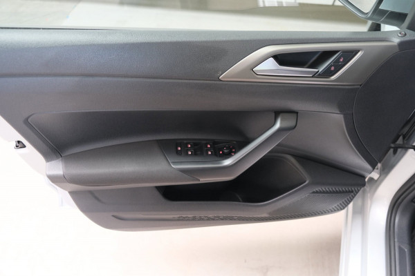 Volkswagen Polo 1.0 TSI Comfortline - N.A.P. Airco, Cruise, PDC, Carplay.