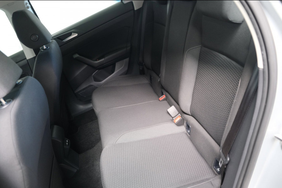 Volkswagen Polo 1.0 TSI Comfortline - N.A.P. Airco, Cruise, PDC, Carplay.