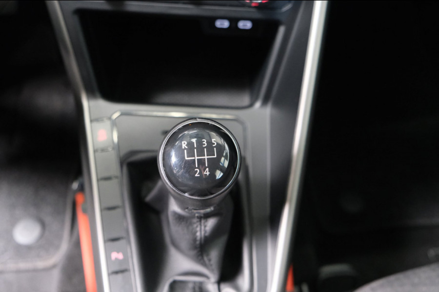 Volkswagen Polo 1.0 TSI Comfortline - N.A.P. Airco, Cruise, PDC, Carplay.