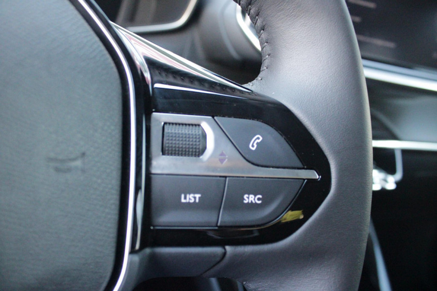 Peugeot 208 1.2 100PK ALLURE | PARKEERSENSOREN VOOR + ACHTER | DRAADLOZE APPLE CARPLAY/ANDROID AUTO | CRUISE CONTROL | DAB+ RADIO | CLIMATE CONTROL | LED KOPLAMPEN | LICHTMETALEN VELGEN 16" |