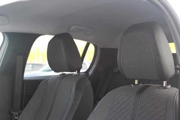 Peugeot 208 1.2 100PK ALLURE | PARKEERSENSOREN VOOR + ACHTER | DRAADLOZE APPLE CARPLAY/ANDROID AUTO | CRUISE CONTROL | DAB+ RADIO | CLIMATE CONTROL | LED KOPLAMPEN | LICHTMETALEN VELGEN 16" |