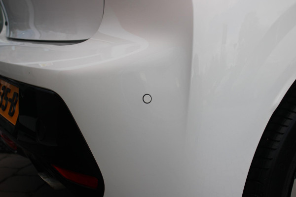 Peugeot 208 1.2 100PK ALLURE | PARKEERSENSOREN VOOR + ACHTER | DRAADLOZE APPLE CARPLAY/ANDROID AUTO | CRUISE CONTROL | DAB+ RADIO | CLIMATE CONTROL | LED KOPLAMPEN | LICHTMETALEN VELGEN 16" |