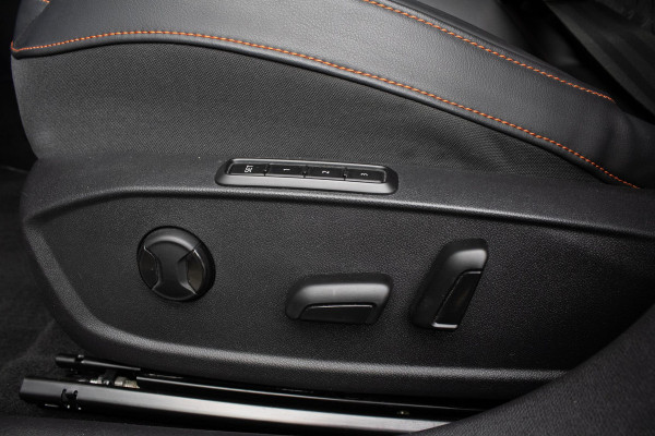 Seat Leon 1.4 TSI eHybrid PHEV FR Business Intense PANO MEMORY CAMERA SFEERVERLICHTING