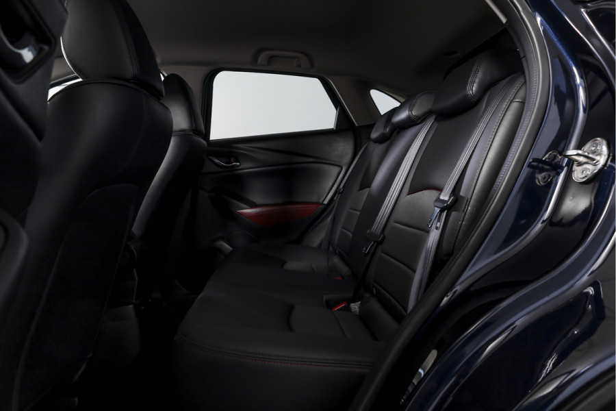 Mazda CX-3 2.0 SkyActiv-G 120 GT-M | Adapt. Cruise | Stoel-+Stuurverw. | PDC | Camera | NAV + App. Connect | ECC | Trekhaak | DAB | LM 18" |