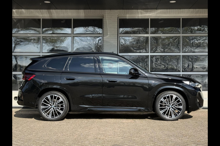 BMW X1 sDrive20i M SPORT | PANORAMA | DRIVING ASS PROF. | HEAD UP |