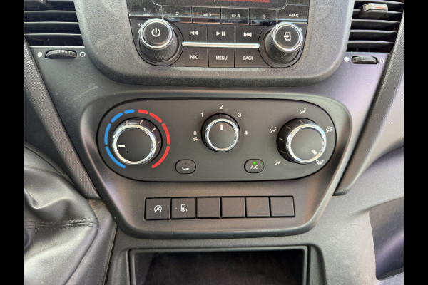 Iveco Daily 35C14 2.3 Kipper Dubbellucht 3,5t Trekhaak Airco Cruise Control Luchtgeveerde Stoel