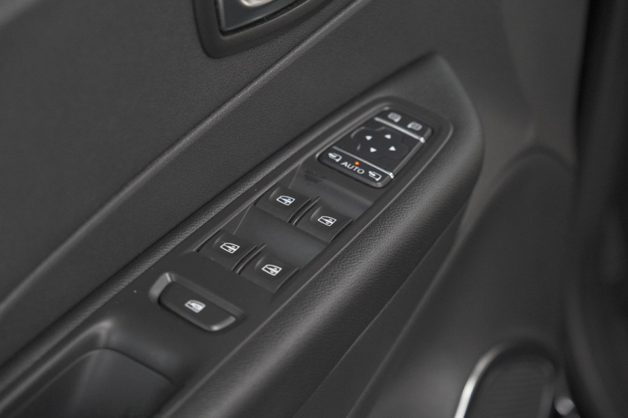 Renault Captur TCe 90 Limited | Trekhaak | Navigatie | Parkeersensoren