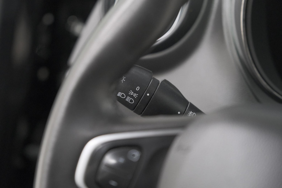 Renault Captur TCe 90 Limited | Trekhaak | Navigatie | Parkeersensoren