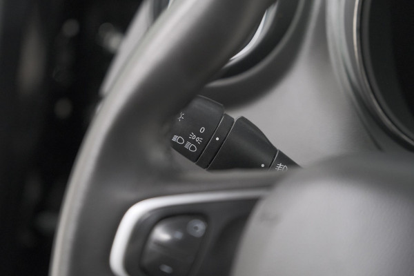 Renault Captur TCe 90 Limited | Trekhaak | Navigatie | Parkeersensoren