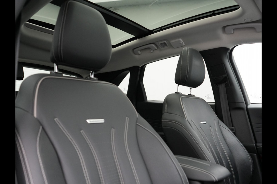 Ford Kuga 2.5 Vignale PHEV 225pk Dealer O.H. | Trekhaak Af Fabriek | Panodak | Adaptive Cruise | 360 Camera | Head Up | Bang & Olufsen | Lederen Sportstoelen Memory & Verwarmd | Stuur Verwarmd | Keyless | Blis | DAB |