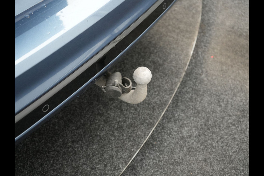 Ford Kuga 2.5 Vignale PHEV 225pk Dealer O.H. | Trekhaak Af Fabriek | Panodak | Adaptive Cruise | 360 Camera | Head Up | Bang & Olufsen | Lederen Sportstoelen Memory & Verwarmd | Stuur Verwarmd | Keyless | Blis | DAB |