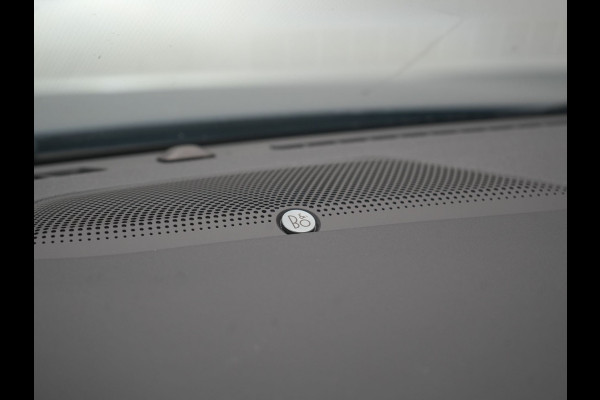 Ford Kuga 2.5 Vignale PHEV 225pk Dealer O.H. | Trekhaak Af Fabriek | Panodak | Adaptive Cruise | 360 Camera | Head Up | Bang & Olufsen | Lederen Sportstoelen Memory & Verwarmd | Stuur Verwarmd | Keyless | Blis | DAB |