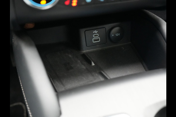 Ford Kuga 2.5 Vignale PHEV 225pk Dealer O.H. | Trekhaak Af Fabriek | Panodak | Adaptive Cruise | 360 Camera | Head Up | Bang & Olufsen | Lederen Sportstoelen Memory & Verwarmd | Stuur Verwarmd | Keyless | Blis | DAB |