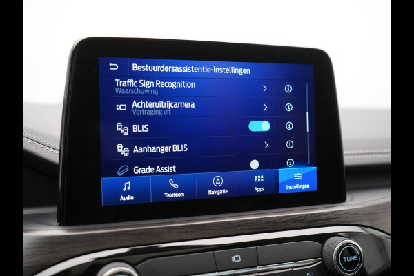 Ford Kuga 2.5 Vignale PHEV 225pk Dealer O.H. | Trekhaak Af Fabriek | Panodak | Adaptive Cruise | 360 Camera | Head Up | Bang & Olufsen | Lederen Sportstoelen Memory & Verwarmd | Stuur Verwarmd | Keyless | Blis | DAB |