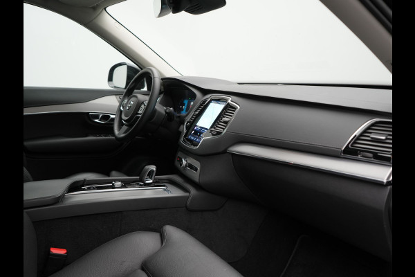 Volvo XC90 T8 Recharge AWD R-Design 7 Persoons PHEV 455pk Long Range | Panodak | Adaptive Cruise | Camera | Harman / Kardon | Lederen Sportstoelen Memory & Verwarmd | Google Assistent | Stuur Verwarmd | Keyless | Blis | Plug In Hybrid |