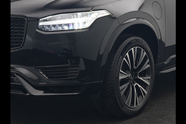 Volvo XC90 T8 Recharge AWD R-Design 7 Persoons PHEV 455pk Long Range | Panodak | Adaptive Cruise | Camera | Harman / Kardon | Lederen Sportstoelen Memory & Verwarmd | Google Assistent | Stuur Verwarmd | Keyless | Blis | Plug In Hybrid |