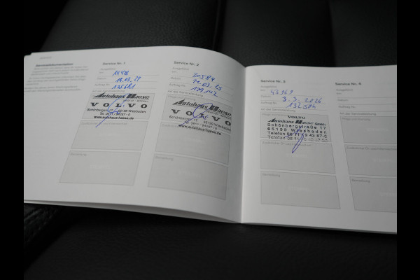 Volvo XC90 T8 Recharge AWD R-Design 7 Persoons PHEV 455pk Long Range | Panodak | Adaptive Cruise | Camera | Harman / Kardon | Lederen Sportstoelen Memory & Verwarmd | Google Assistent | Stuur Verwarmd | Keyless | Blis | Plug In Hybrid |