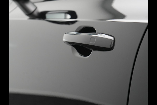 Volvo XC90 T8 Recharge AWD R-Design 7 Persoons PHEV 455pk Long Range | Panodak | Adaptive Cruise | Camera | Harman / Kardon | Lederen Sportstoelen Memory & Verwarmd | Google Assistent | Stuur Verwarmd | Keyless | Blis | Plug In Hybrid |