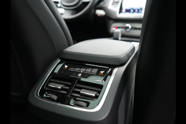 Volvo XC90 T8 Recharge AWD R-Design 7 Persoons PHEV 455pk Long Range | Panodak | Adaptive Cruise | Camera | Harman / Kardon | Lederen Sportstoelen Memory & Verwarmd | Google Assistent | Stuur Verwarmd | Keyless | Blis | Plug In Hybrid |