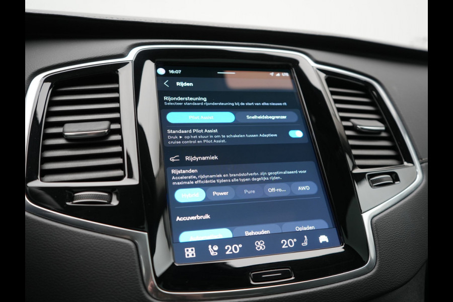 Volvo XC90 T8 Recharge AWD R-Design 7 Persoons PHEV 455pk Long Range | Panodak | Adaptive Cruise | Camera | Harman / Kardon | Lederen Sportstoelen Memory & Verwarmd | Google Assistent | Stuur Verwarmd | Keyless | Blis | Plug In Hybrid |