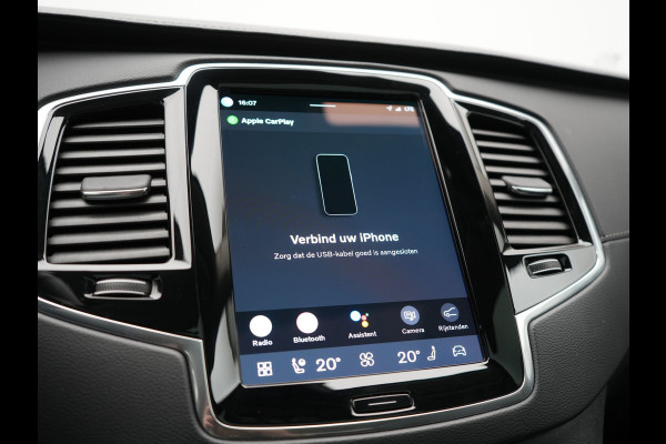 Volvo XC90 T8 Recharge AWD R-Design 7 Persoons PHEV 455pk Long Range | Panodak | Adaptive Cruise | Camera | Harman / Kardon | Lederen Sportstoelen Memory & Verwarmd | Google Assistent | Stuur Verwarmd | Keyless | Blis | Plug In Hybrid |