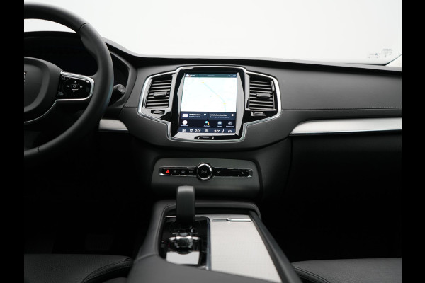 Volvo XC90 T8 Recharge AWD R-Design 7 Persoons PHEV 455pk Long Range | Panodak | Adaptive Cruise | Camera | Harman / Kardon | Lederen Sportstoelen Memory & Verwarmd | Google Assistent | Stuur Verwarmd | Keyless | Blis | Plug In Hybrid |
