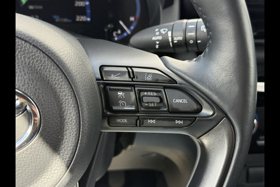 Toyota Yaris Cross 1.5 Hybrid Team D | Navi | ACC | CarPlay | Camera | Keyless