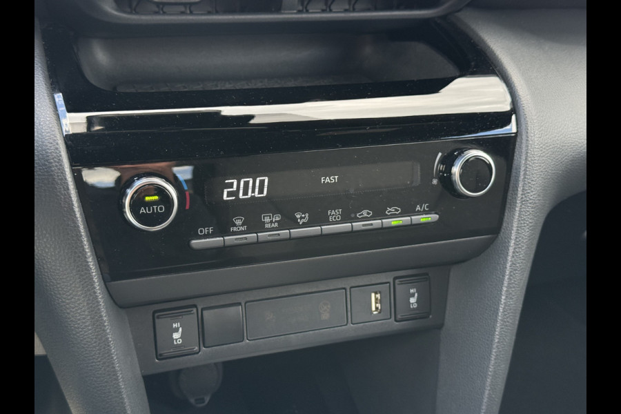 Toyota Yaris Cross 1.5 Hybrid Team D | Navi | ACC | CarPlay | Camera | Keyless