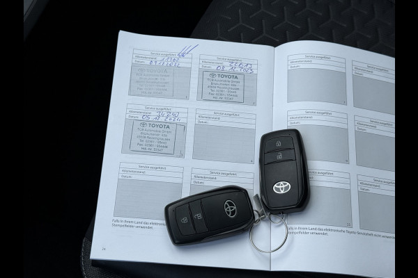 Toyota Yaris Cross 1.5 Hybrid Team D | Navi | ACC | CarPlay | Camera | Keyless