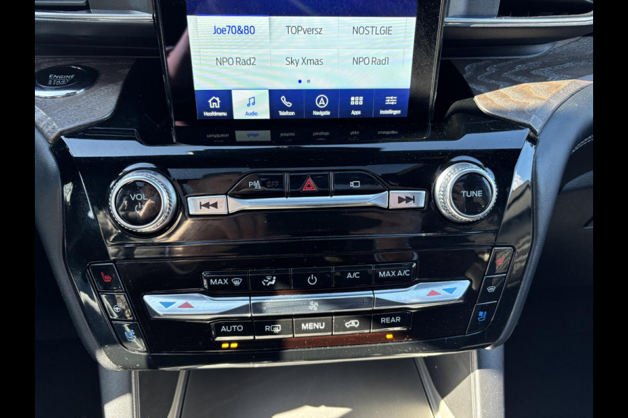 Ford Explorer 3.0 V6 EcoBoost PHEV Platinum 457pk | 7 persoons | Trekhaak | Panoramadak | BTW verrekenbaar | Adaptieve Cruise | Lederen bekleding | Stoelverwarming