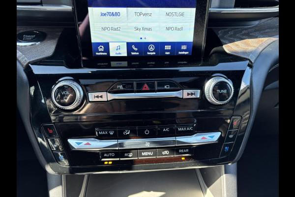 Ford Explorer 3.0 V6 EcoBoost PHEV Platinum 457pk | 7 persoons | Trekhaak | Panoramadak | BTW verrekenbaar | Adaptieve Cruise | Lederen bekleding | Stoelverwarming