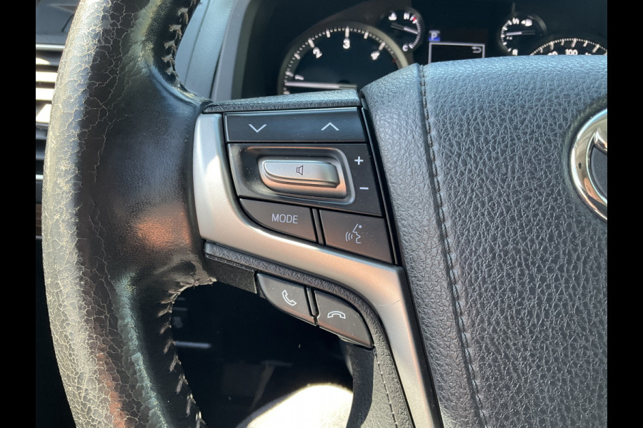Toyota Land Cruiser 5-Pers 2.8 D-4D Professional 5p. 360° Leer Stoelverw+koel Trekhaak (3000kg)