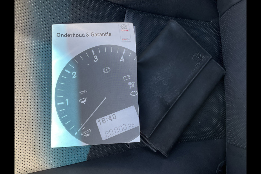 Toyota Land Cruiser 5-Pers 2.8 D-4D Professional 5p. 360° Leer Stoelverw+koel Trekhaak (3000kg)