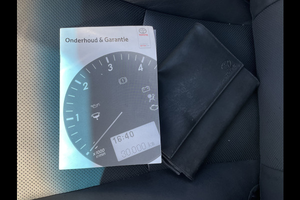 Toyota Land Cruiser 5-Pers 2.8 D-4D Professional 5p. 360° Leer Stoelverw+koel Trekhaak (3000kg)