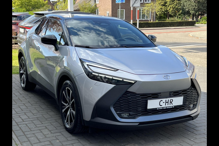 Toyota C-HR 1.8 Hybrid First Edition | Elektrische achterklep, Groot scherm, Parkeersensoren, Dodehoekherkenning, Stuurverwarming