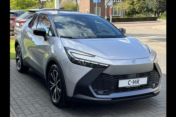 Toyota C-HR 1.8 Hybrid First Edition | Elektrische achterklep, Groot scherm, Parkeersensoren, Dodehoekherkenning, Stuurverwarming