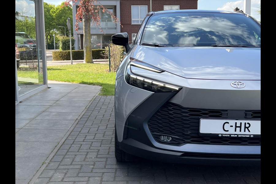 Toyota C-HR 1.8 Hybrid First Edition | Elektrische achterklep, Groot scherm, Parkeersensoren, Dodehoekherkenning, Stuurverwarming