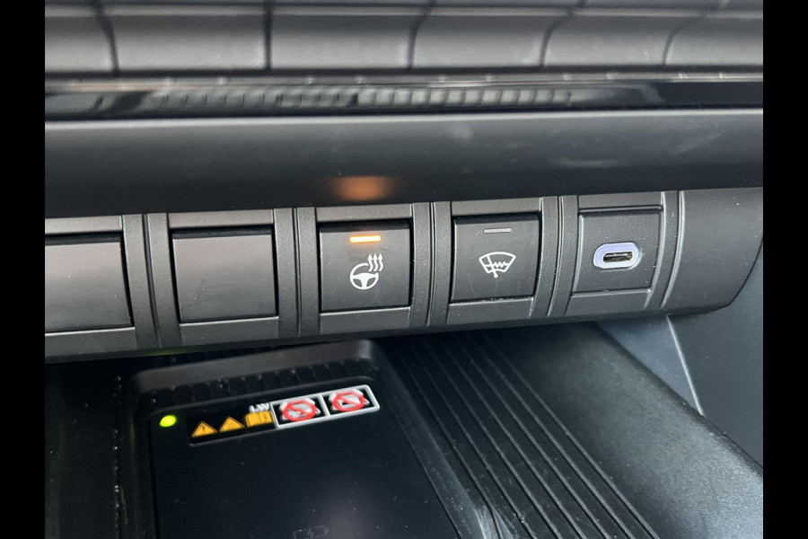 Toyota C-HR 1.8 Hybrid First Edition | Elektrische achterklep, Groot scherm, Parkeersensoren, Dodehoekherkenning, Stuurverwarming