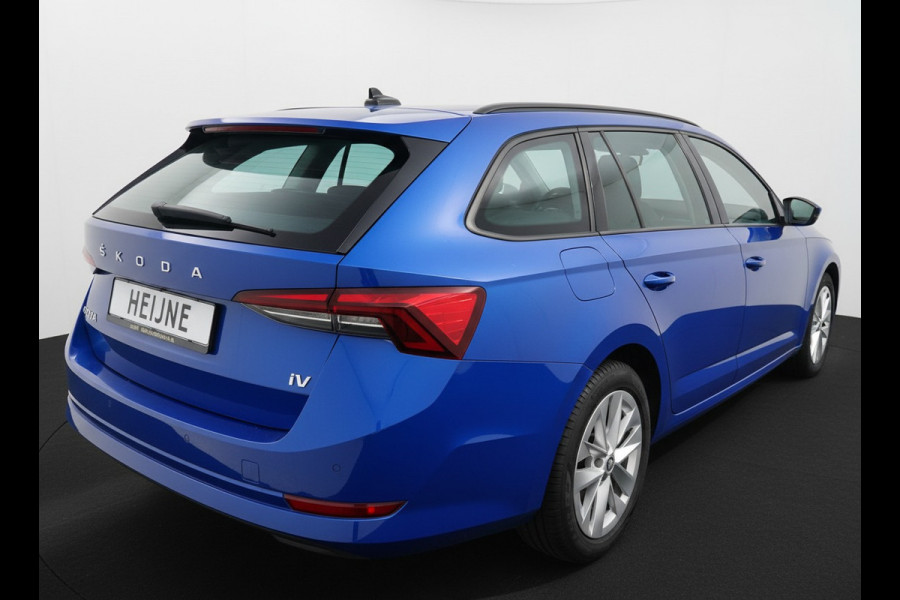 Škoda Octavia Combi TSI iV 204PK PHEV BUSINESS EDITION TREKHAAK/NAVI/CARPLAY