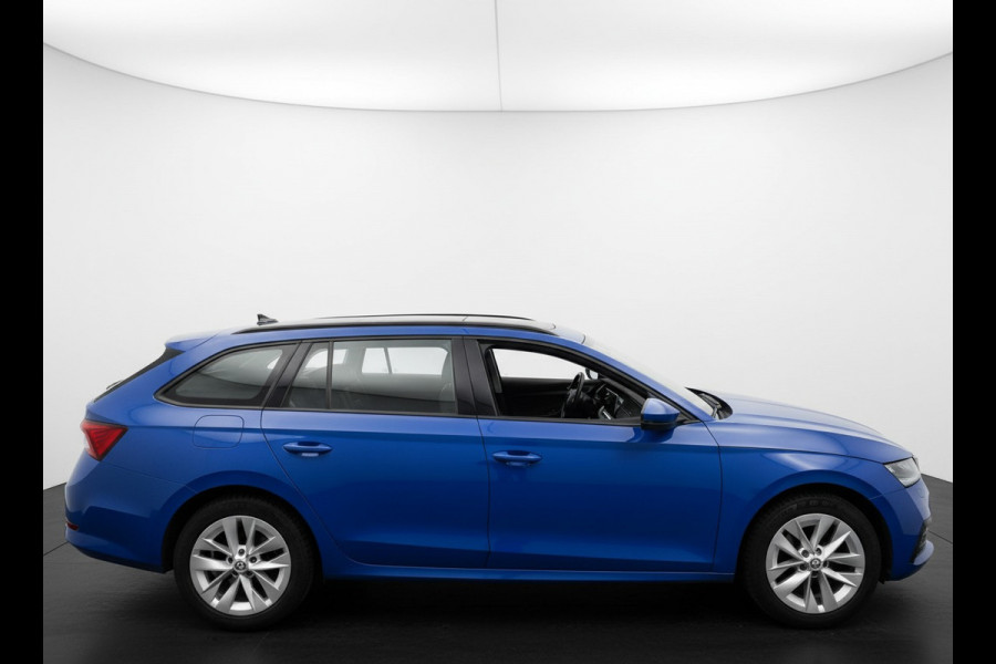 Škoda Octavia Combi TSI iV 204PK PHEV BUSINESS EDITION TREKHAAK/NAVI/CARPLAY