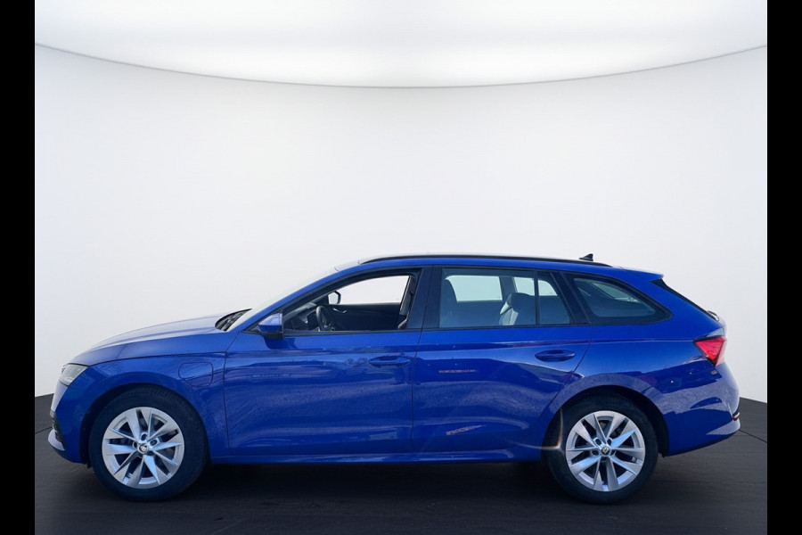 Škoda Octavia Combi TSI iV 204PK PHEV BUSINESS EDITION TREKHAAK/NAVI/CARPLAY