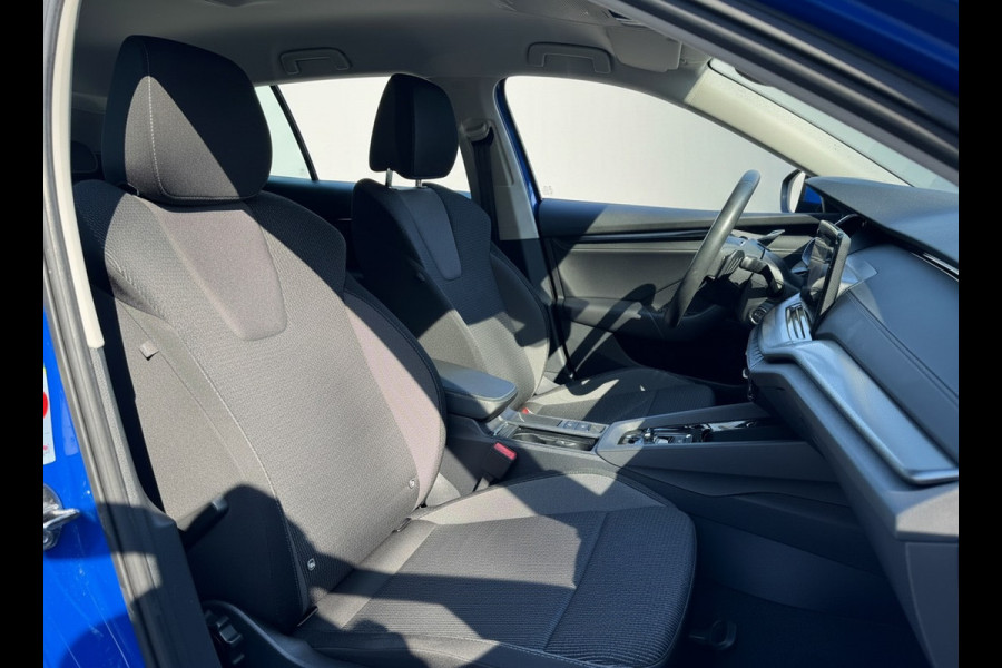 Škoda Octavia Combi TSI iV 204PK PHEV BUSINESS EDITION TREKHAAK/NAVI/CARPLAY