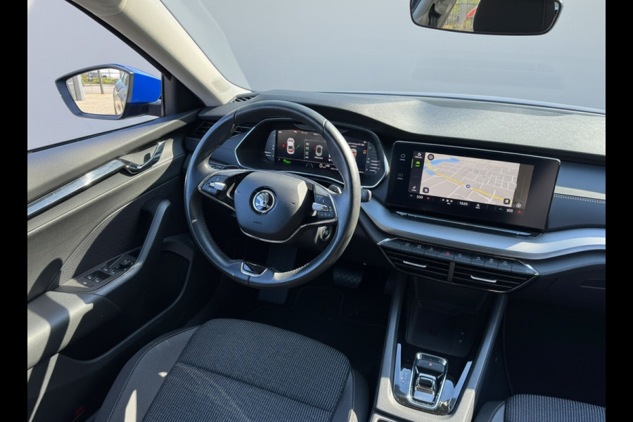 Škoda Octavia Combi TSI iV 204PK PHEV BUSINESS EDITION TREKHAAK/NAVI/CARPLAY