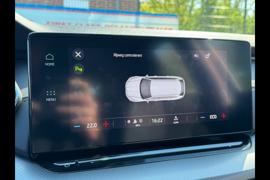 Škoda Octavia Combi TSI iV 204PK PHEV BUSINESS EDITION TREKHAAK/NAVI/CARPLAY