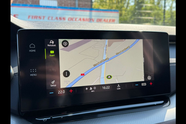 Škoda Octavia Combi TSI iV 204PK PHEV BUSINESS EDITION TREKHAAK/NAVI/CARPLAY