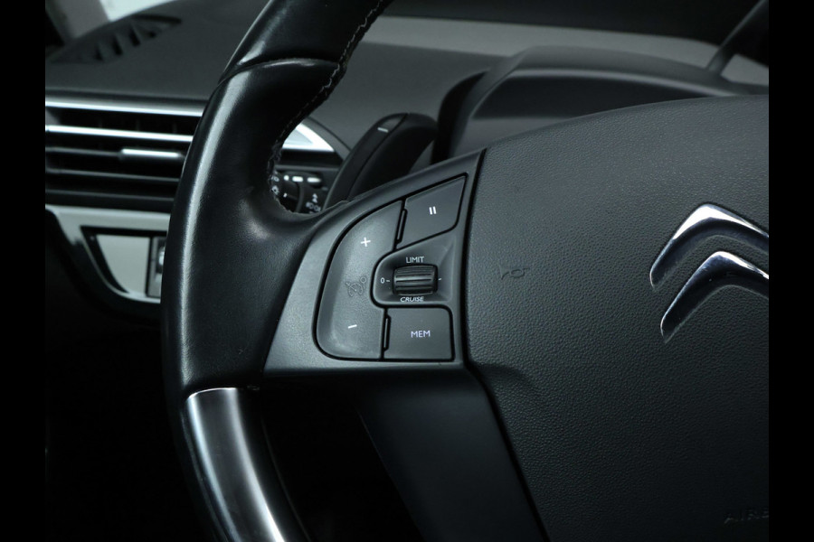 Citroën Grand C4 Spacetourer 1.2 PureTech Shine 7P Sport (APPLE CARPLAY,NAVI,CAMERA,DIGITAL COCKPIT,PDC,GETINT,LED,SPORTSTOELEN)